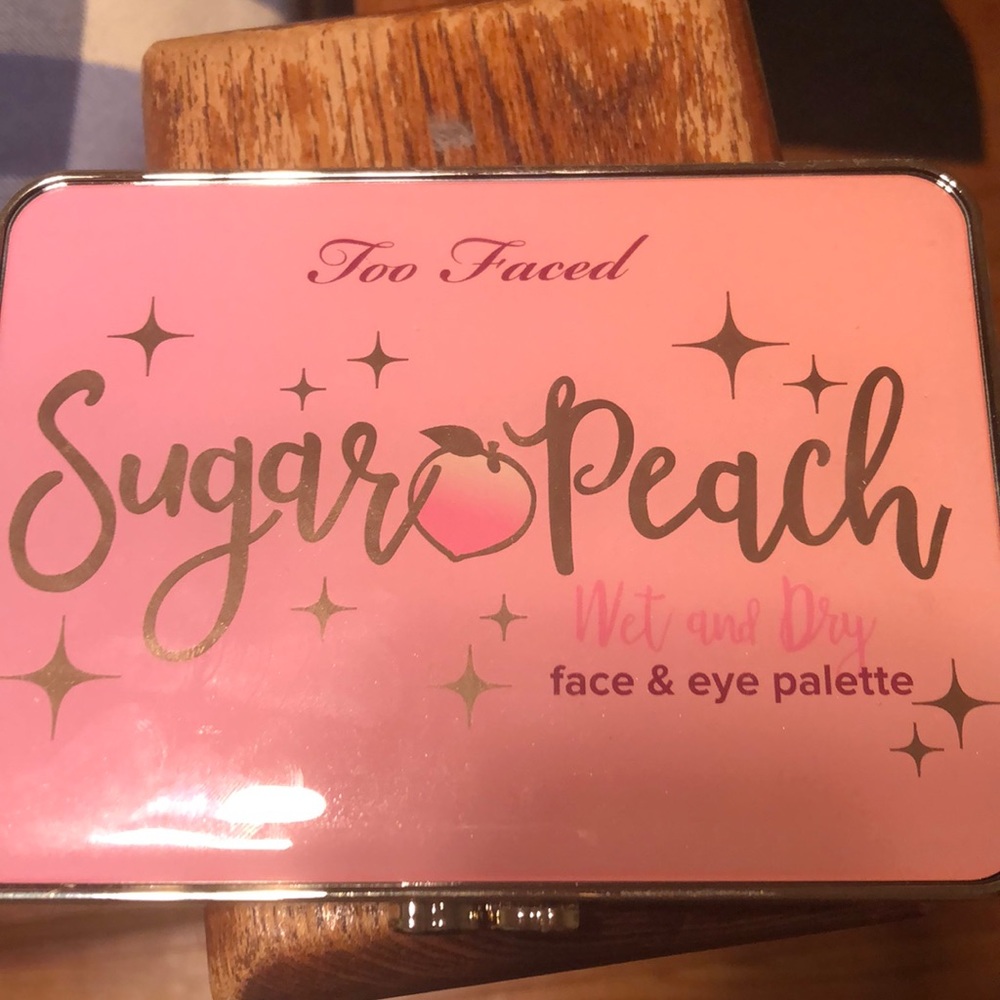 Too Faced Sugar Peach Wet & Dry Palette